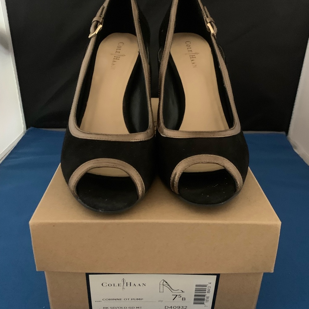 Cole Haan Corrine OT Pump, Black and Gold